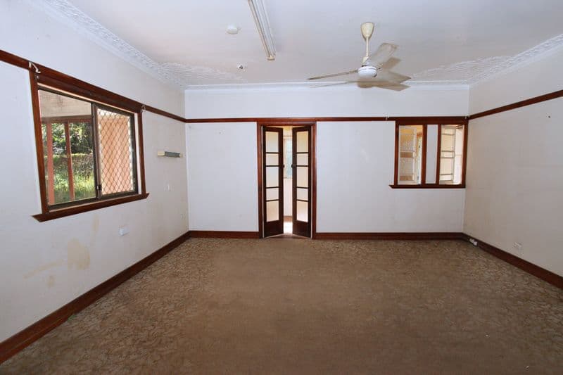 89 Coronation Avenue, NAMBOUR QLD 4560, Nambour - Thumbnail 7