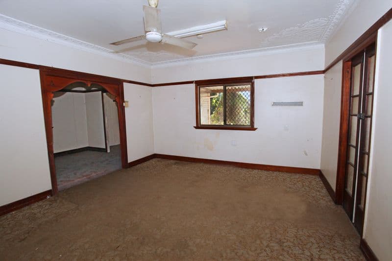 89 Coronation Avenue, NAMBOUR QLD 4560, Nambour - Thumbnail 2