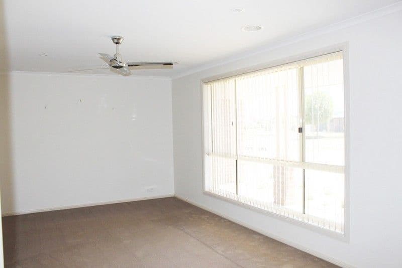 6 Hyland Drive, BUNGENDORE NSW 2621, Bungendore - Thumbnail 4