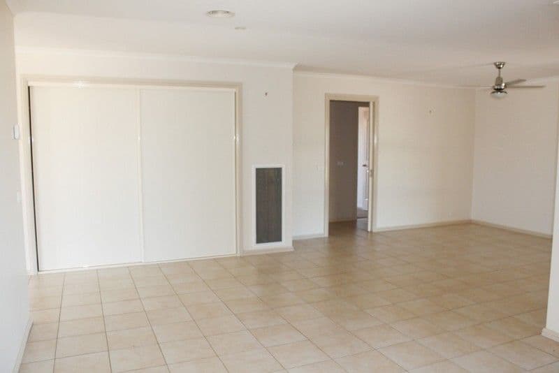 6 Hyland Drive, BUNGENDORE NSW 2621, Bungendore - Thumbnail 6