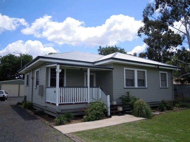5 Factory Street, PITTSWORTH QLD 4356, Pittsworth - Image 1