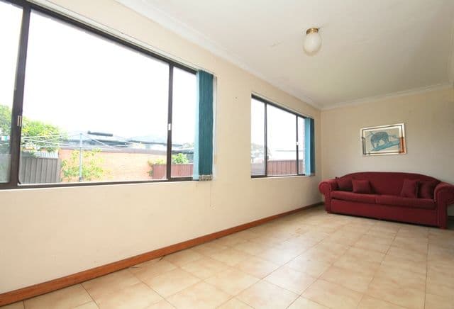 7 Parer Avenue, CONDELL PARK NSW 2200, Condell Park - Thumbnail 5