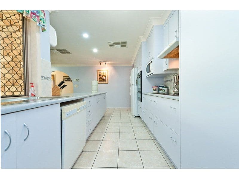 40 Perrott Drive, Rockyview QLD 4701, Rockyview - Thumbnail 4