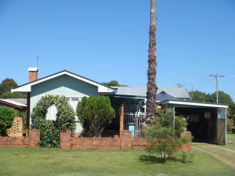 22 Windmill Road, CHINCHILLA QLD 4413, Chinchilla - Image 1