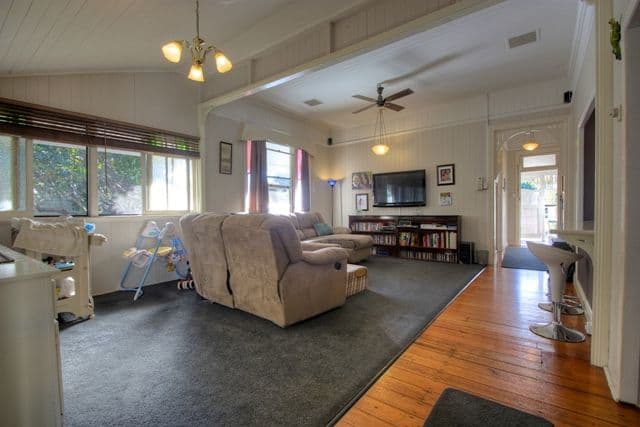 12 Smith Street, NORTH IPSWICH QLD 4305, North Ipswich - Thumbnail 6