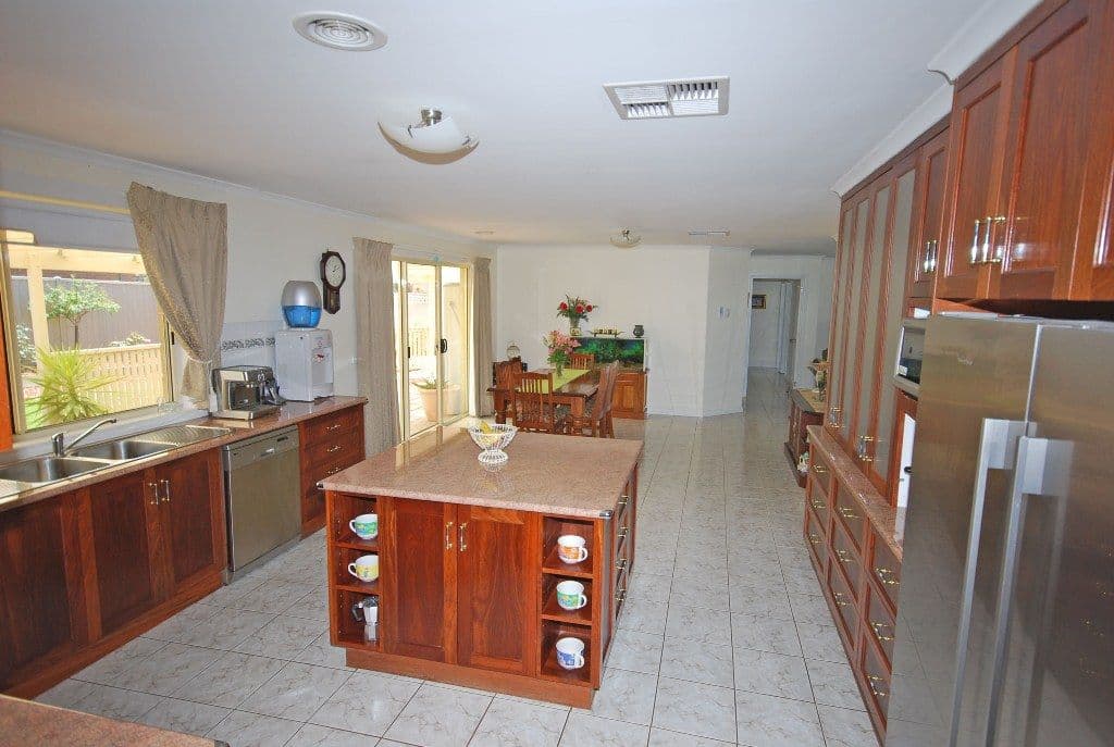 2 Mountview Drive, SEBASTOPOL  Victoria  3356, Australia, Sebastopol - Thumbnail 4