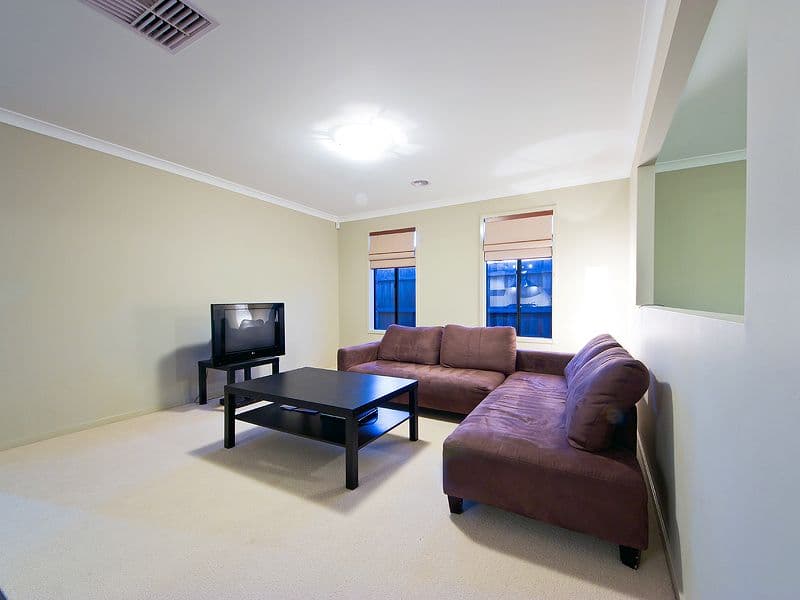 2 Layton Court, TRUGANINA VIC 3029, Truganina - Thumbnail 2