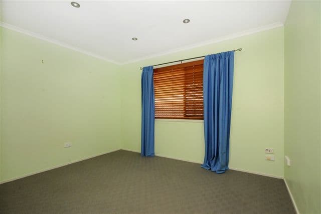 22 Clewley Crescent, RANGEVILLE QLD 4350, Rangeville - Thumbnail 6