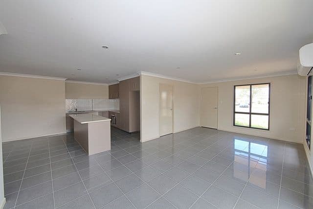 50 Kendalls Road, AVOCA QLD 4670, Avoca - Thumbnail 4