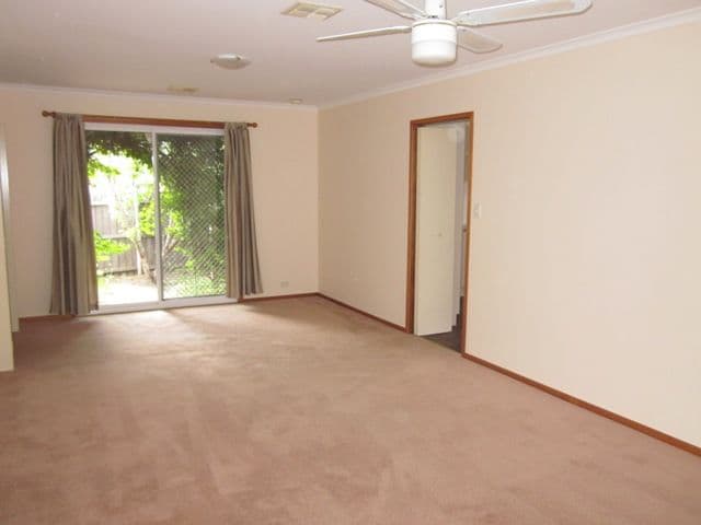 31 Lewis Luxton Avenue, GORDON ACT 2906, Gordon - Thumbnail 3