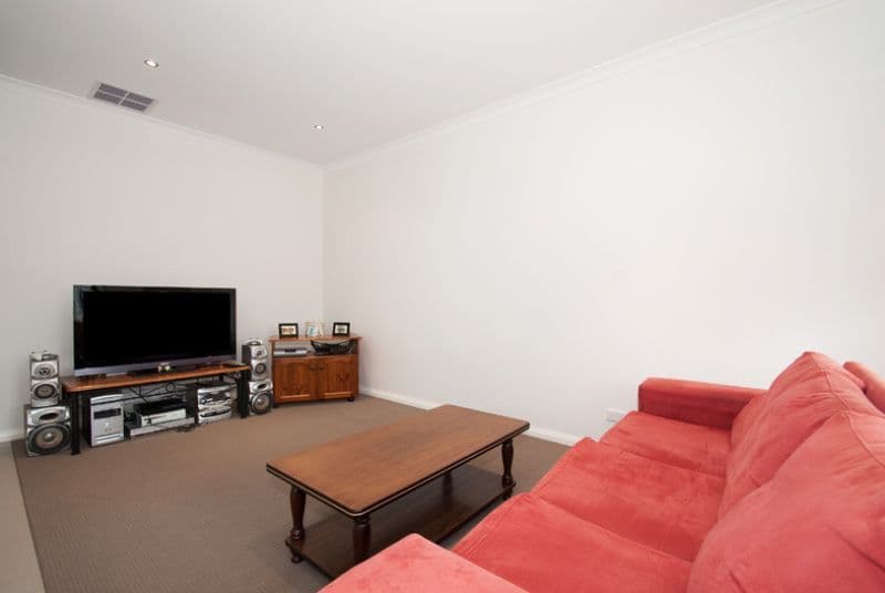22 Frewin Street, EPPING VIC 3076, Epping - Thumbnail 7