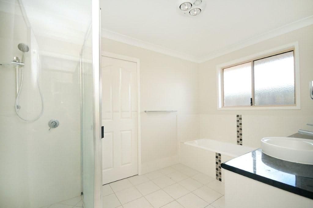 11 Tarlington Street, MIDDLE RIDGE QLD 4350, Middle Ridge - Thumbnail 8