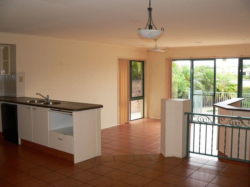 17 Westlake Court, HELENSVALE QLD 4212, Helensvale - Thumbnail 7