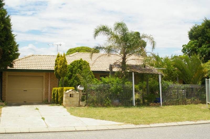 4 Magna Cove, MIRRABOOKA WA 6061, Mirrabooka - Image 1