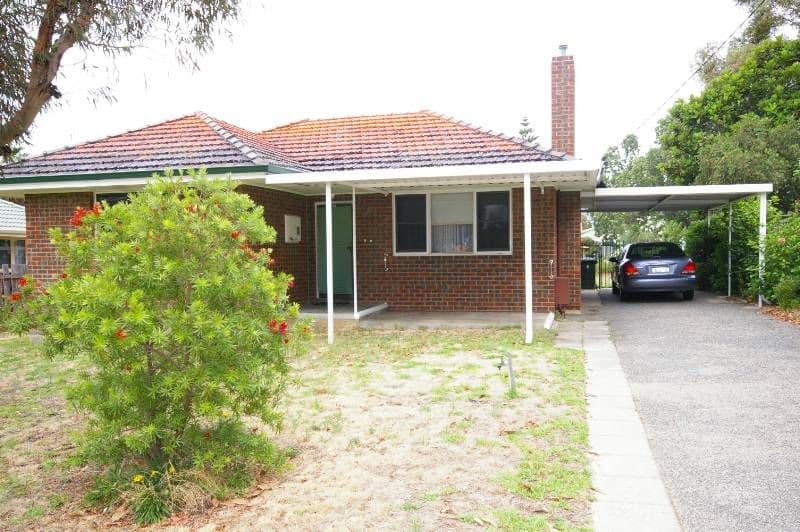17 Ticehurst Way, BALGA WA 6061, Balga - Thumbnail 3