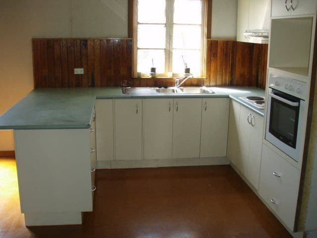 2 Sturt Street, CHARLEVILLE QLD 4470, Charleville - Thumbnail 6