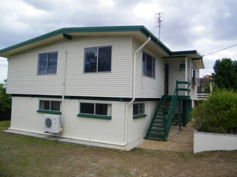 34 Hansen Crescent, GLADSTONE QLD 4680, Gladstone - Thumbnail 2
