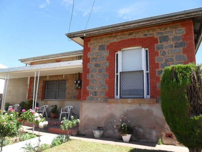207 Chloride Street, BROKEN HILL NSW 2880, Broken Hill - Thumbnail 2
