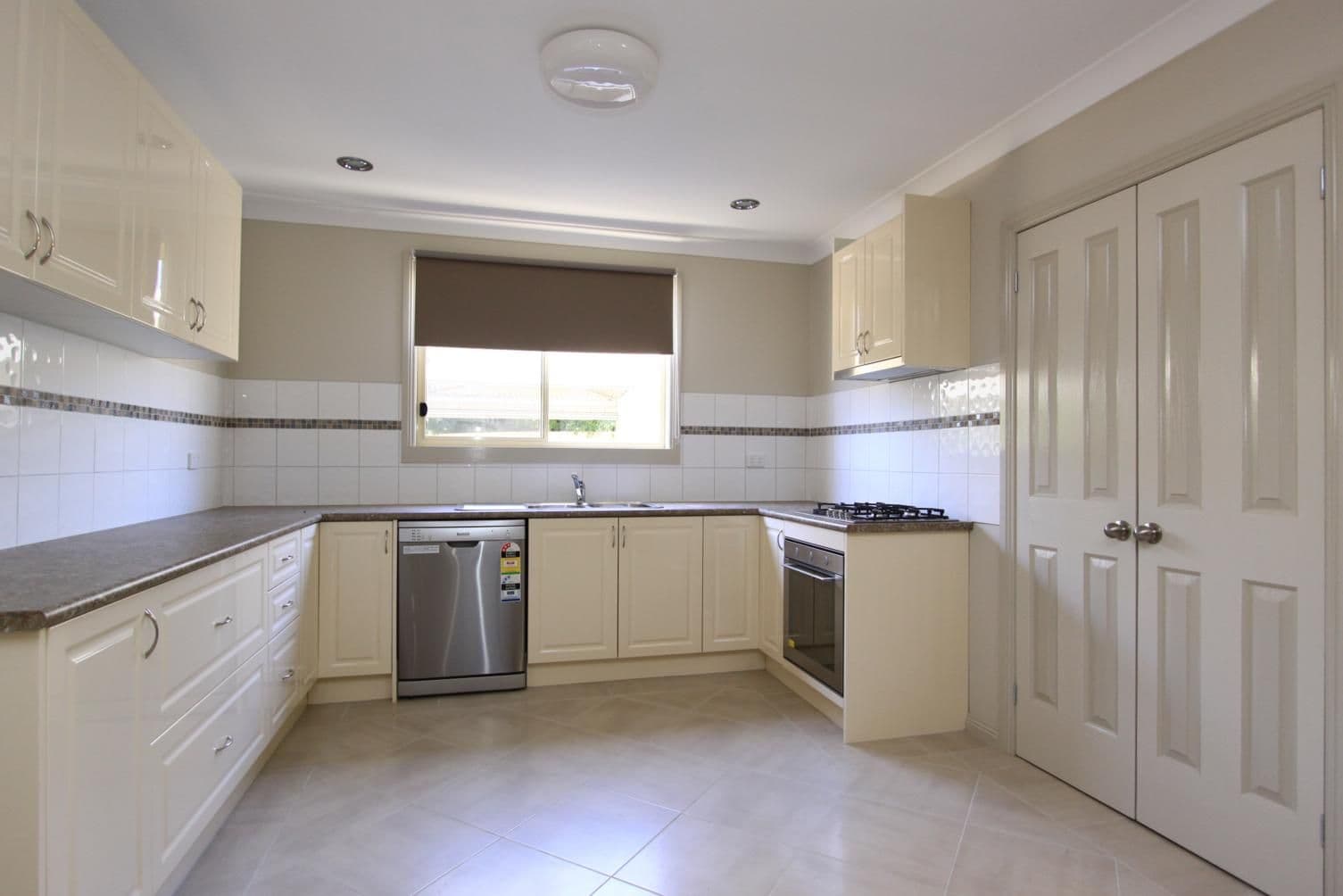 27 Webster Street, BENDIGO VIC 3550, Bendigo - Thumbnail 2