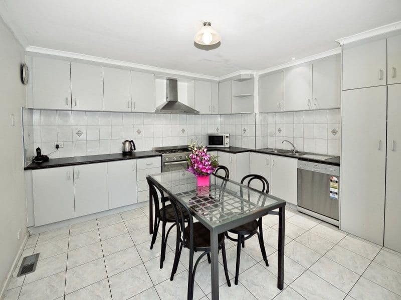 12 Sylphide Way, WANTIRNA SOUTH VIC 3152, Wantirna South - Thumbnail 2