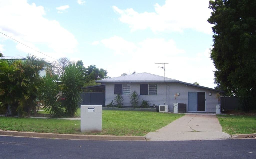7 Menzies Court, MORANBAH QLD 4744, Moranbah - Thumbnail 2