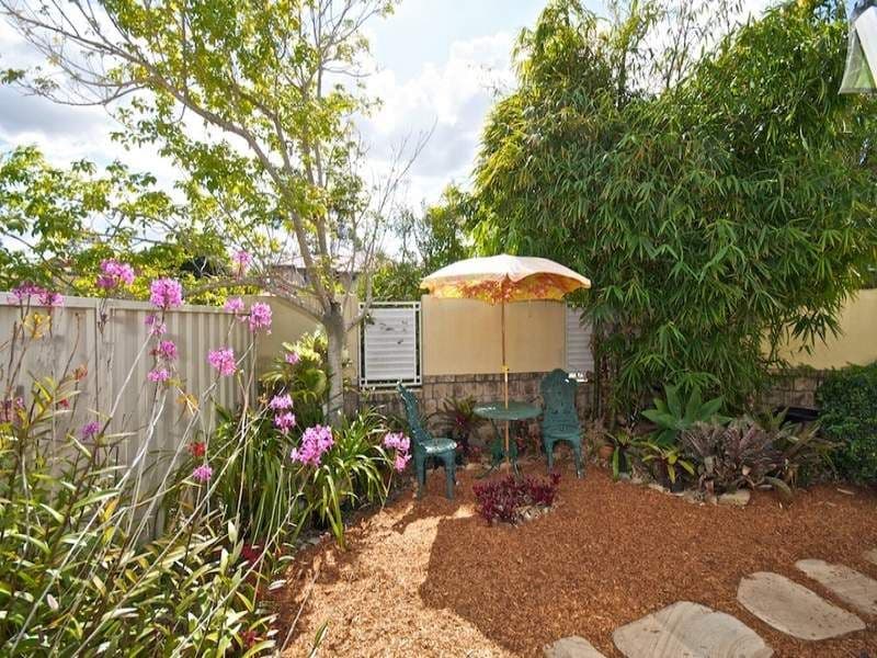 27 Christina Ryan Way, ARUNDEL QLD 4214, Arundel - Thumbnail 6