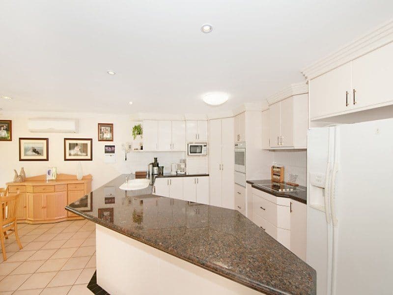 19 Fitzalan Circuit, ARUNDEL QLD 4214, Arundel - Thumbnail 5