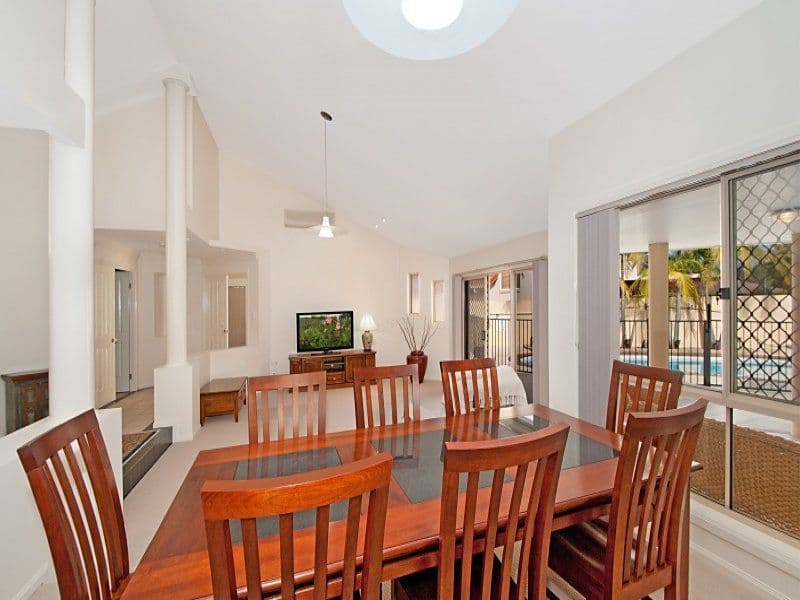 19 Fitzalan Circuit, ARUNDEL QLD 4214, Arundel - Thumbnail 3
