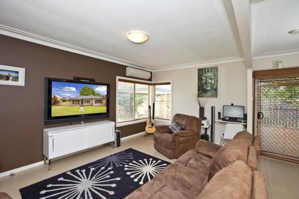 115 Hillsborough Road, HILLSBOROUGH NSW 2290, Hillsborough - Thumbnail 2