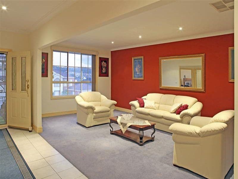 11 Lyons Rise, SOUTH MORANG VIC 3752, South Morang - Thumbnail 2