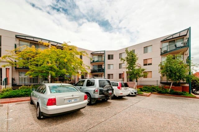 42/2 Ranken Place, BELCONNEN ACT 2617, Belconnen - Thumbnail 2