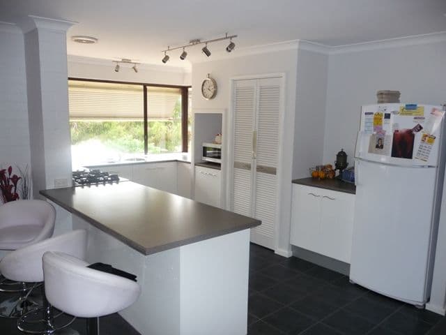 86 Henry Road, YORK WA 6302, York - Thumbnail 6
