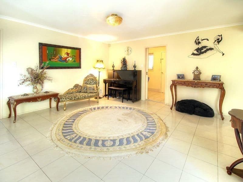 15 Galliano Court, CALAMVALE QLD 4116, Calamvale - Thumbnail 4