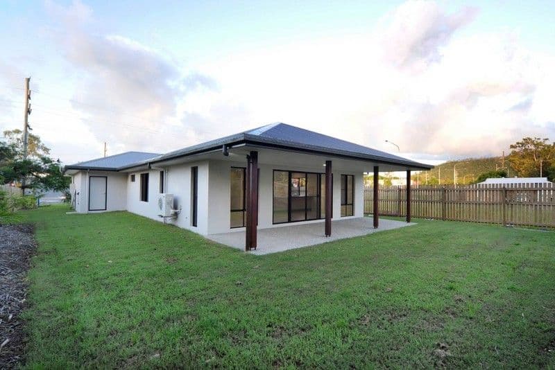 182 Shute Harbour Road, CANNONVALE QLD 4802, Cannonvale - Thumbnail 6
