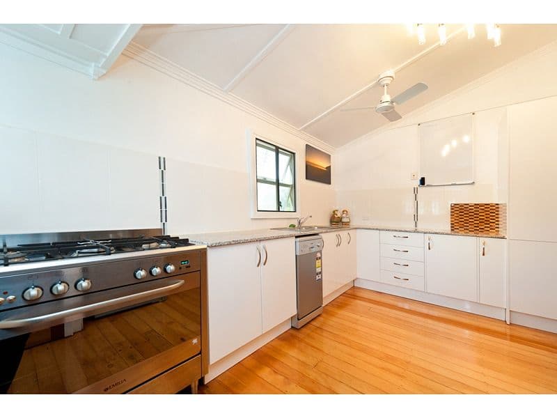 141 Elphinstone Street, BERSERKER QLD 4701, Berserker - Thumbnail 3