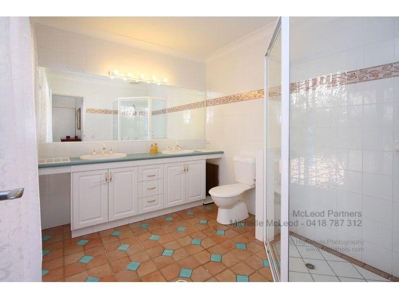 38 Mukurta Street, CHAPEL HILL QLD 4069, Chapel Hill - Thumbnail 8