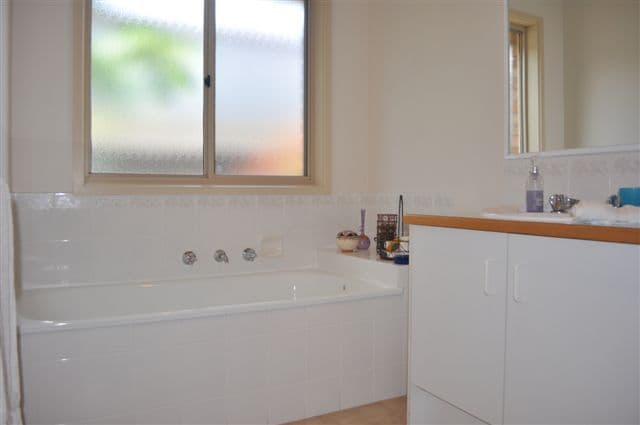 6 Yarcombe Crescent, CRAIGIEBURN VIC 3064, Craigieburn - Thumbnail 6