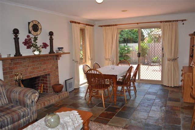 6 Yarcombe Crescent, CRAIGIEBURN VIC 3064, Craigieburn - Thumbnail 3