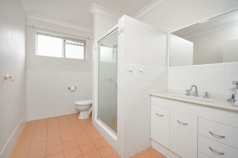 42 Fifth Avenue, COORPAROO QLD 4151, Coorparoo - Thumbnail 3