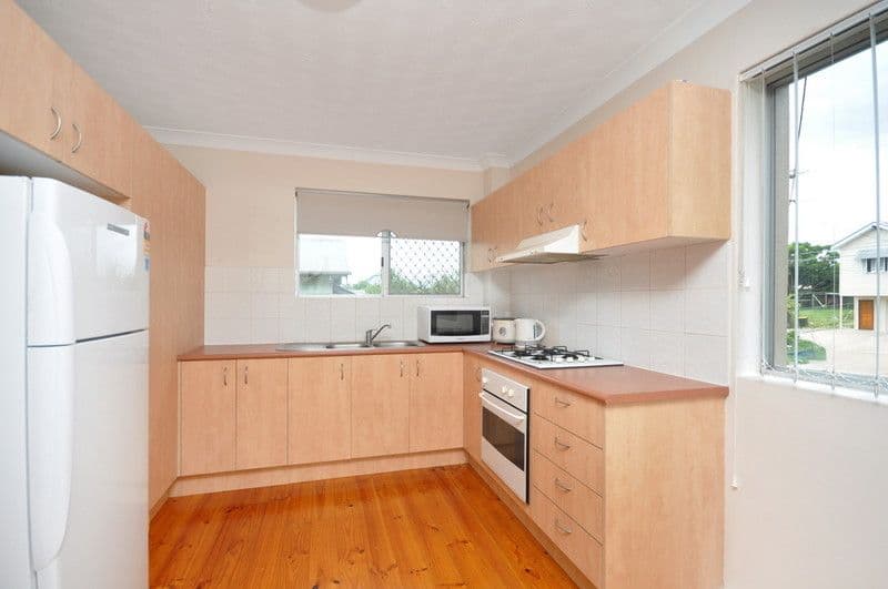42 Fifth Avenue, COORPAROO QLD 4151, Coorparoo - Thumbnail 2