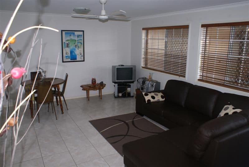 390 Birkdale Road, WELLINGTON POINT QLD 4160, Wellington Point - Thumbnail 2