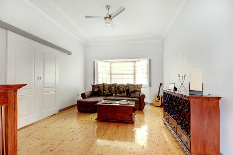 16 Owen Park Road, BELLAMBI NSW 2518, Bellambi - Thumbnail 3