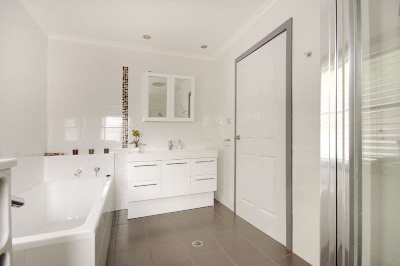 16 Owen Park Road, BELLAMBI NSW 2518, Bellambi - Thumbnail 2
