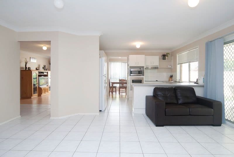 8 Reardon Street, CALAMVALE QLD 4116, Calamvale - Thumbnail 2