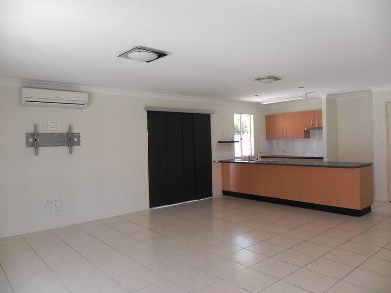 19 Briggs Street, PITTSWORTH QLD 4356, Pittsworth - Thumbnail 3