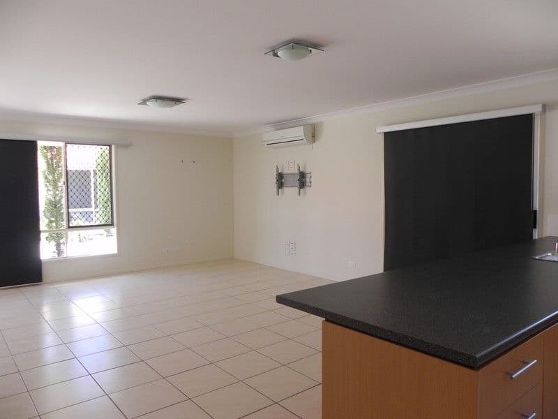 19 Briggs Street, PITTSWORTH QLD 4356, Pittsworth - Thumbnail 4