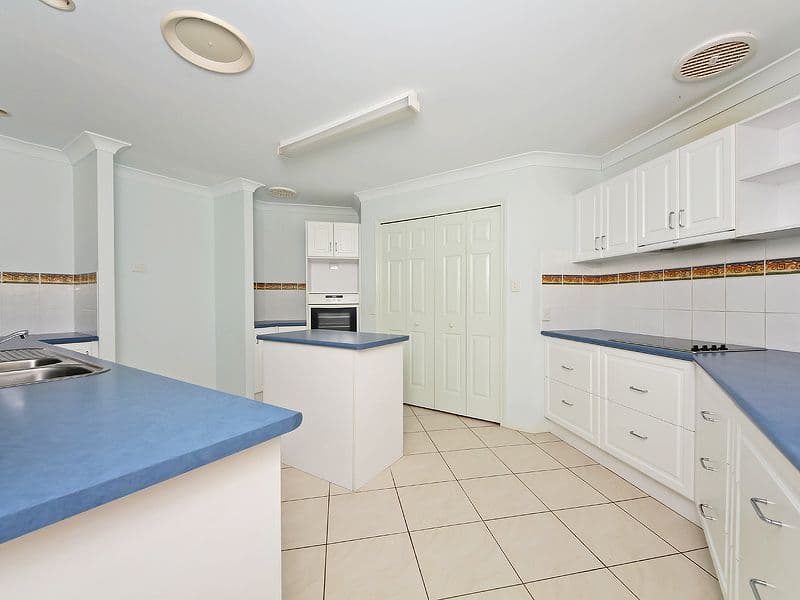 21 Kamala Court, BONOGIN QLD 4213, Bonogin - Thumbnail 2