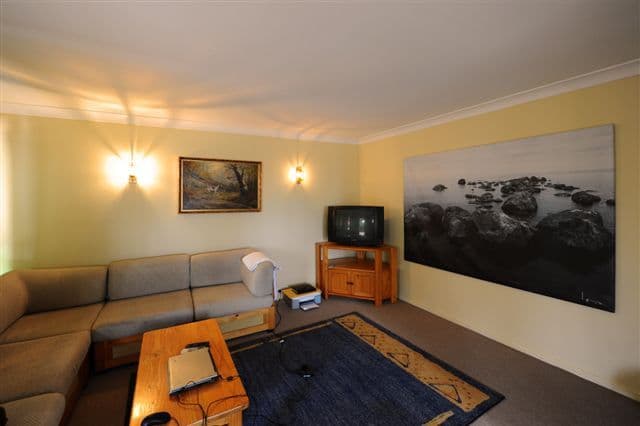 1 and 2 68 Hursley Road, NEWTOWN QLD 4350, Newtown - Thumbnail 2
