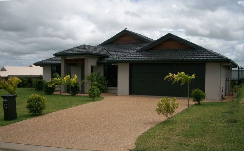 7 Laird Avenue, NORMAN GARDENS QLD 4701, Norman Gardens - Thumbnail 2