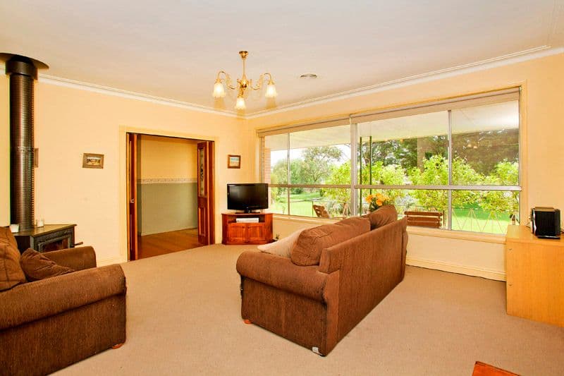 160 Flinders Avenue, LARA VIC 3212, Lara - Thumbnail 4